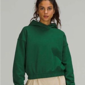 Lululemon Relaxed Cropped Hoodie size 2 sold out